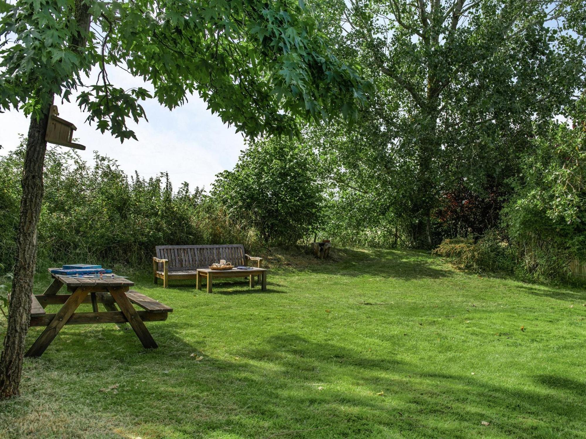 North Farm Lodge East Mersea Exterior foto